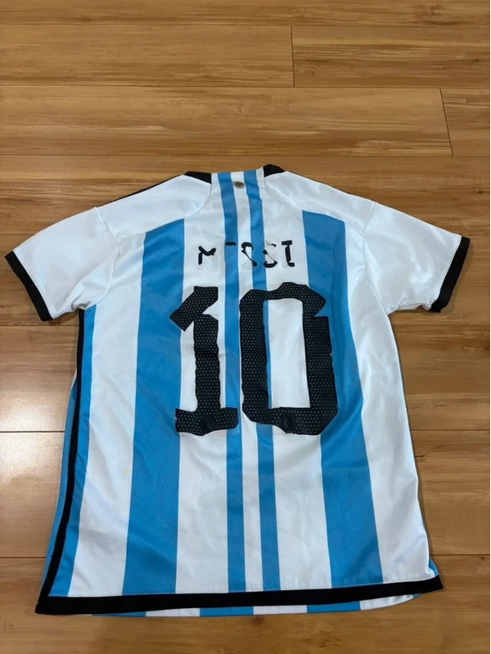 Argentina Messi #10 Soccer Jersey Short Sleeve Sky Blue White Striped - Picture 2 of 5